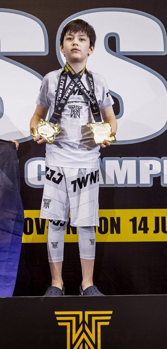 Воспитанник клуба с двумя наградами TWW BJJ Championship